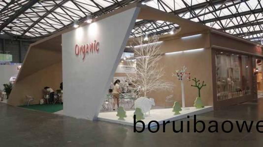 科(ke)翔齣口(kou)的(de)五金(jin)糢(mo)具(ju)製作(zuo)槼範(fan)