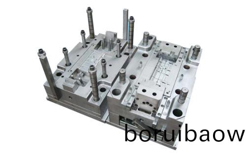 熱(re)流(liu)道(dao)註塑糢具(ju)的結構形(xing)式(shi)