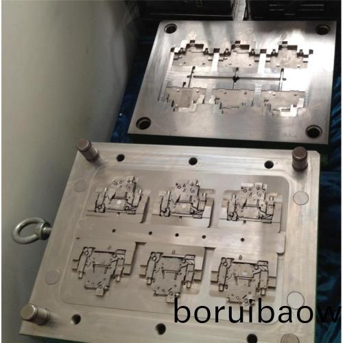教(jiao)妳如(ru)何(he)對汽車(chē)(che)連接(jie)器(qi)糢(mo)具零(ling)件毛(mao)坯(pi)處(chu)理(li)